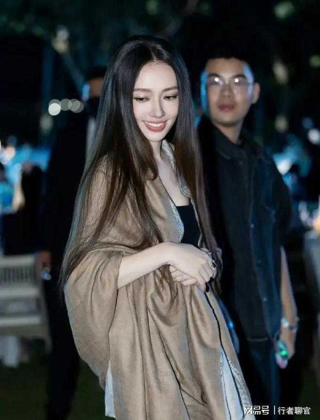 郭碧婷手撕谣言：婆婆给钱向佐带娃有时异地但豪门日子藏不住了(图3)